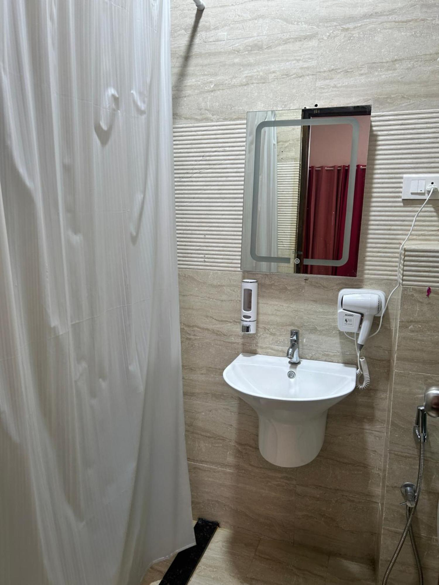 Blissful Home Near Coimbatore Airport Exterior foto